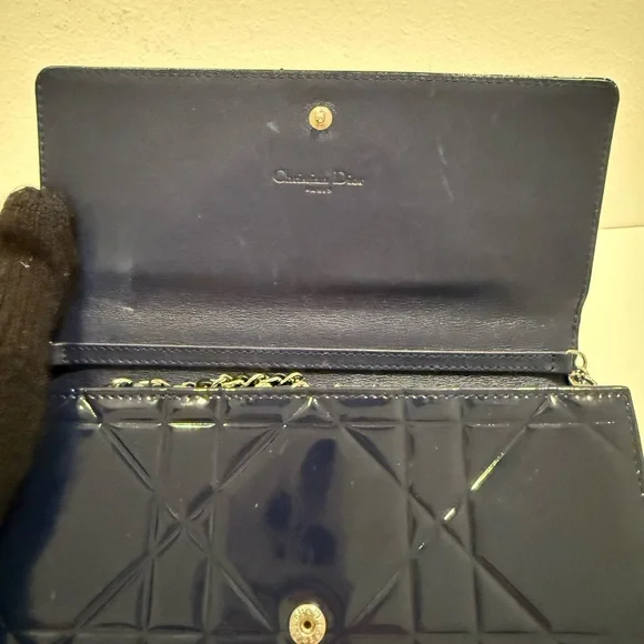 SOLD 🎉 Christian Lady Dior Navy Patent Leather Cannage Rendezvous Wallet Chain - Picture 13 of 13